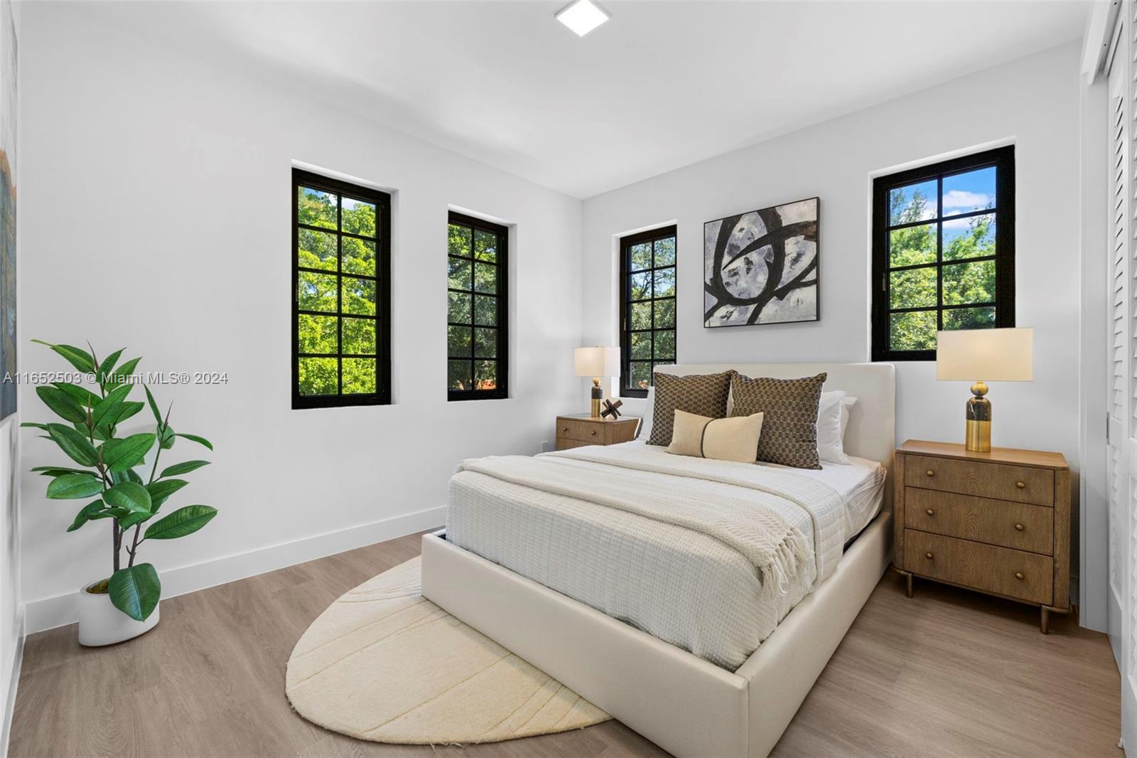 CORAL GROVES - Residential