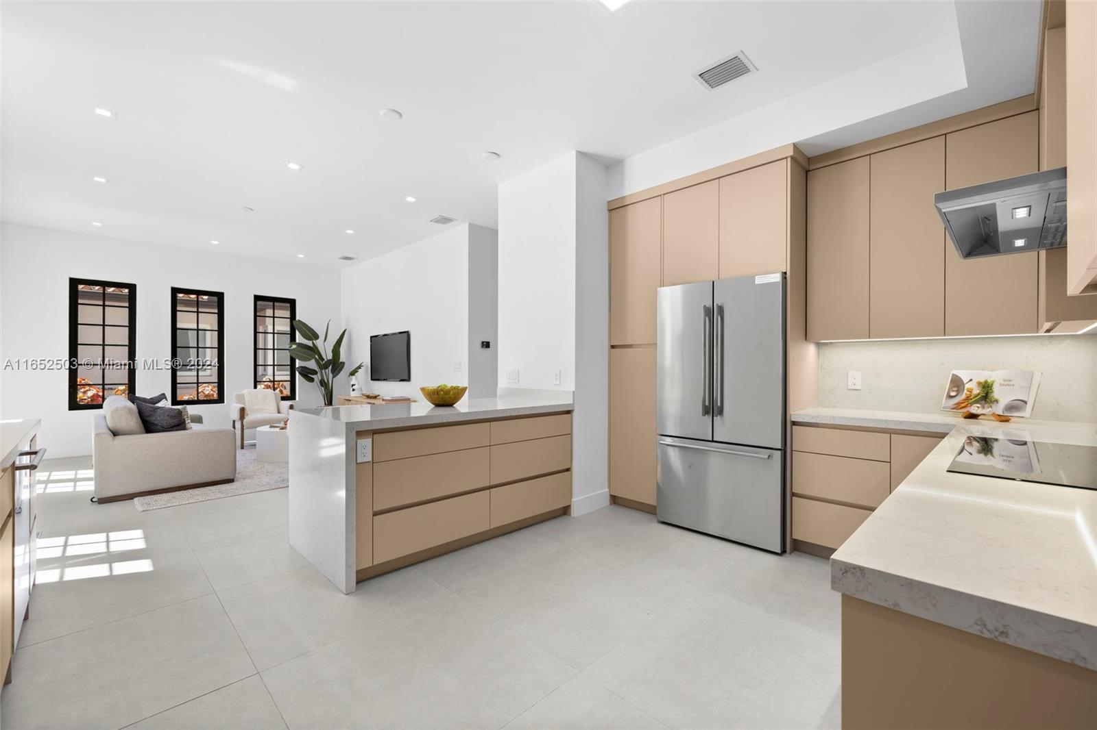 CORAL GROVES - Residential