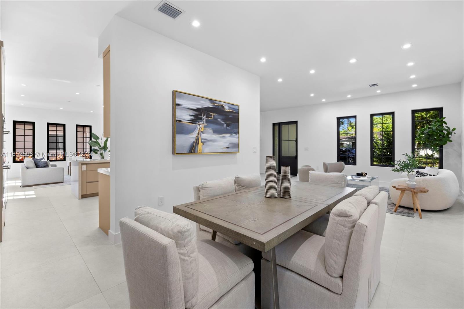 CORAL GROVES - Residential