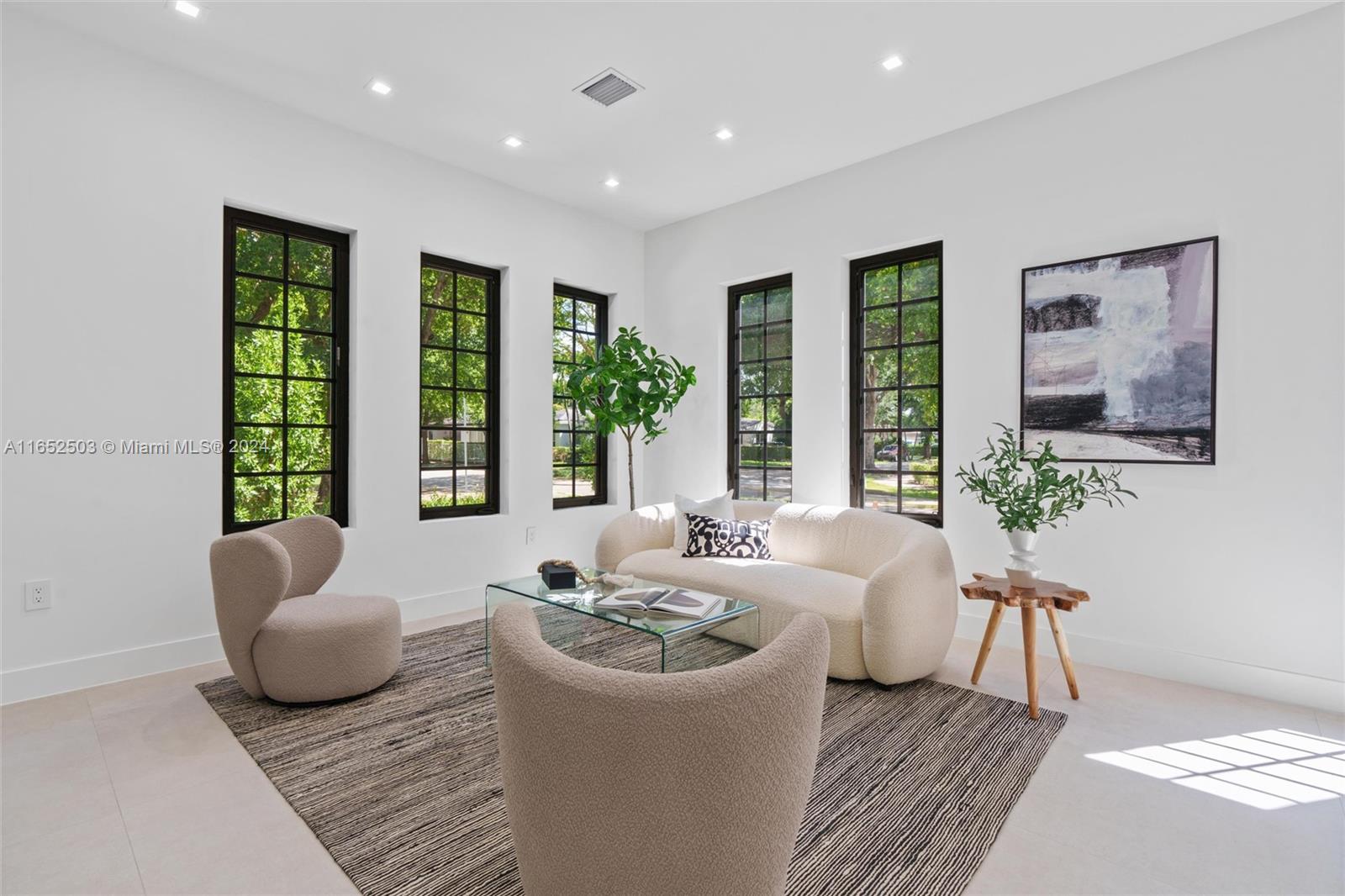 CORAL GROVES - Residential