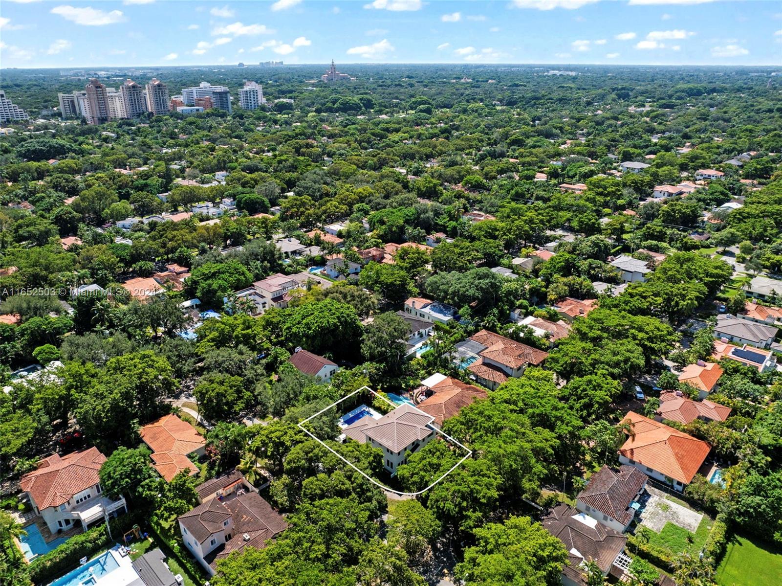 CORAL GROVES - Residential