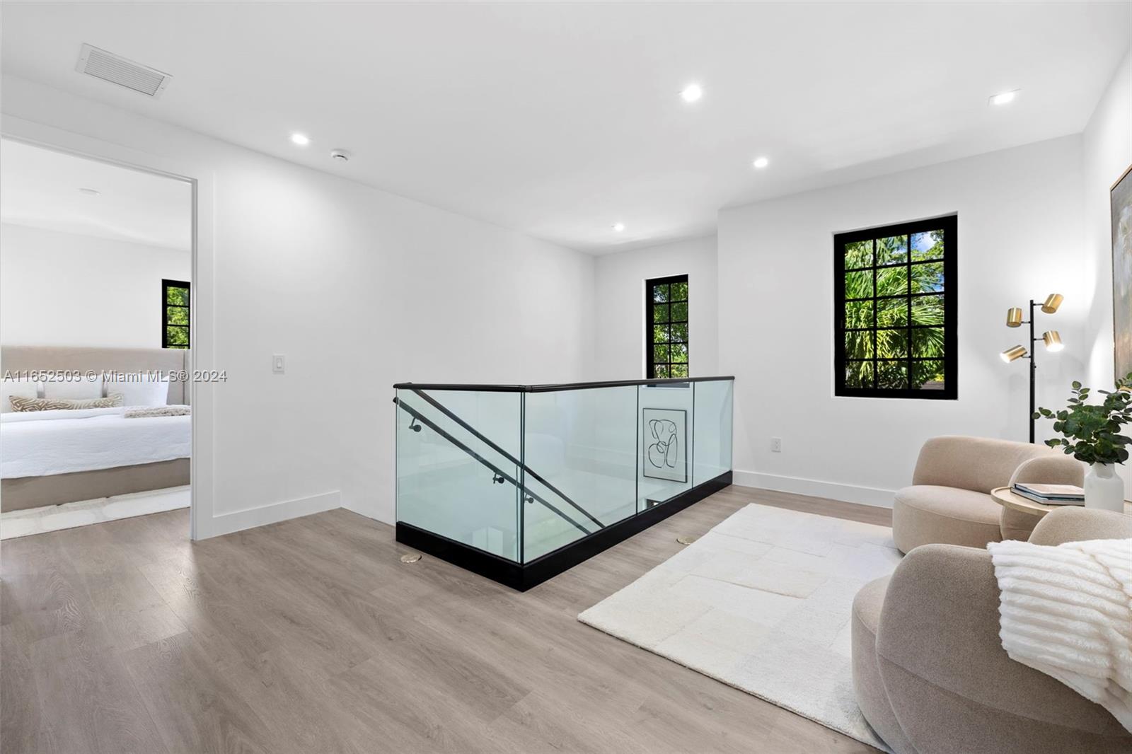 CORAL GROVES - Residential