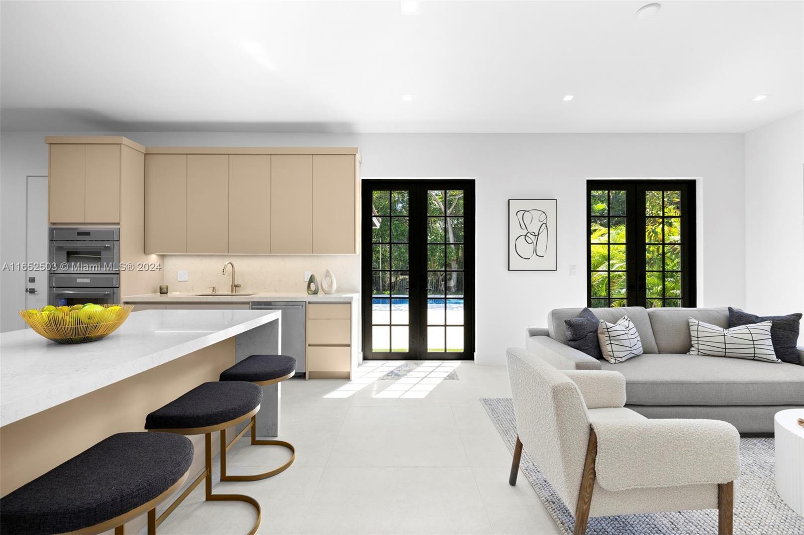 CORAL GROVES - Residential