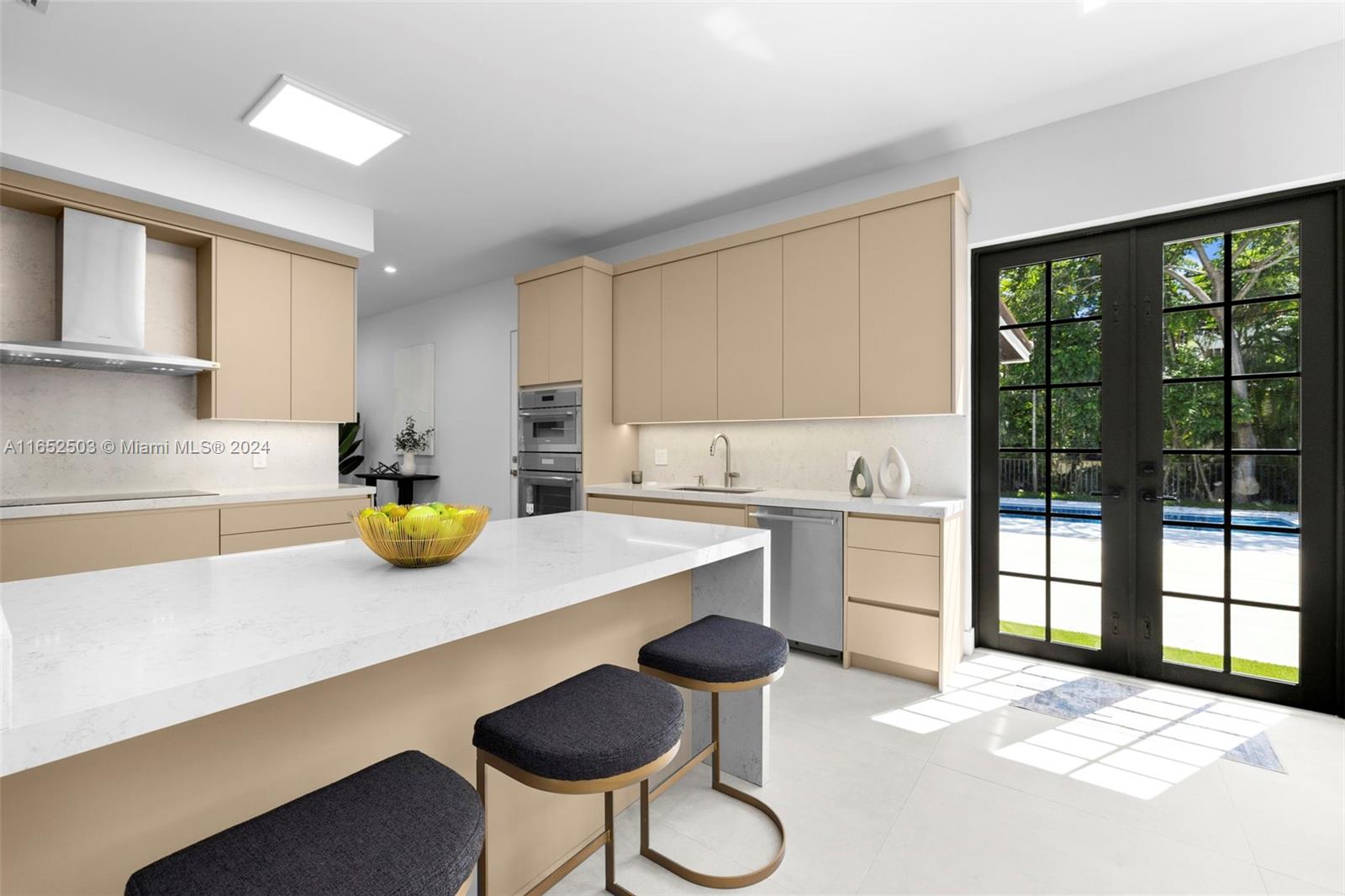 CORAL GROVES - Residential