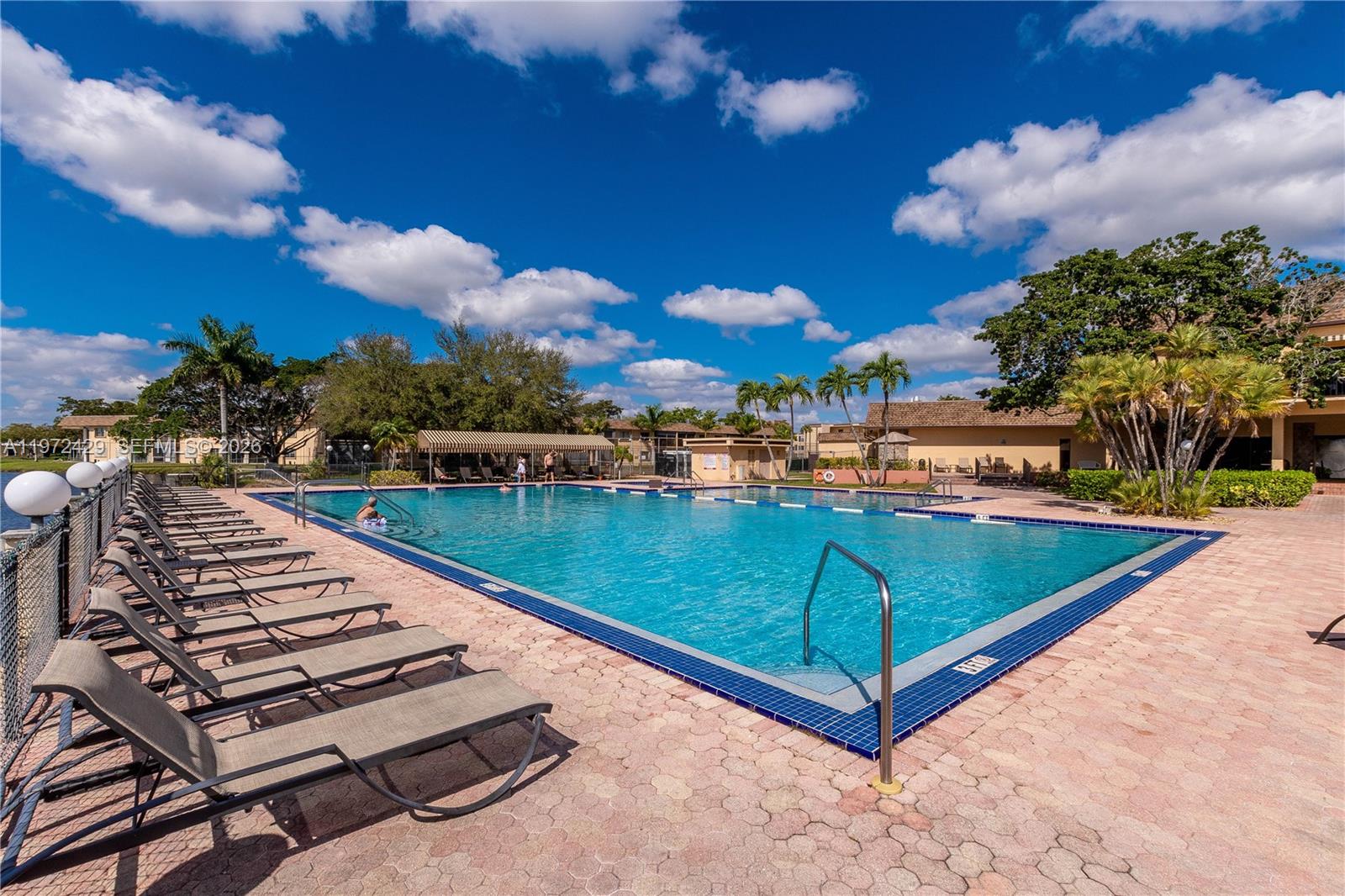 VILLAS AT CARRIAGE HILLS - Residential