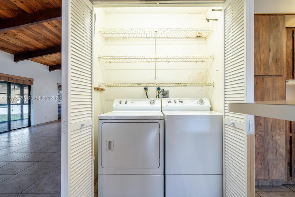 VILLAS AT CARRIAGE HILLS - Residential