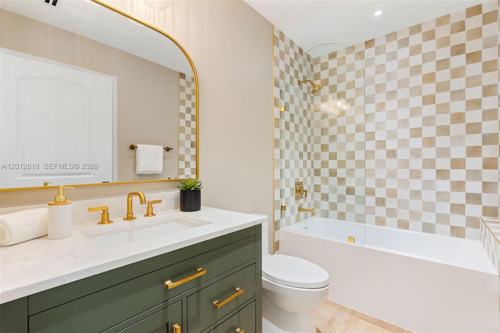 CORAL GABLES RIVIERA SEC - Residential
