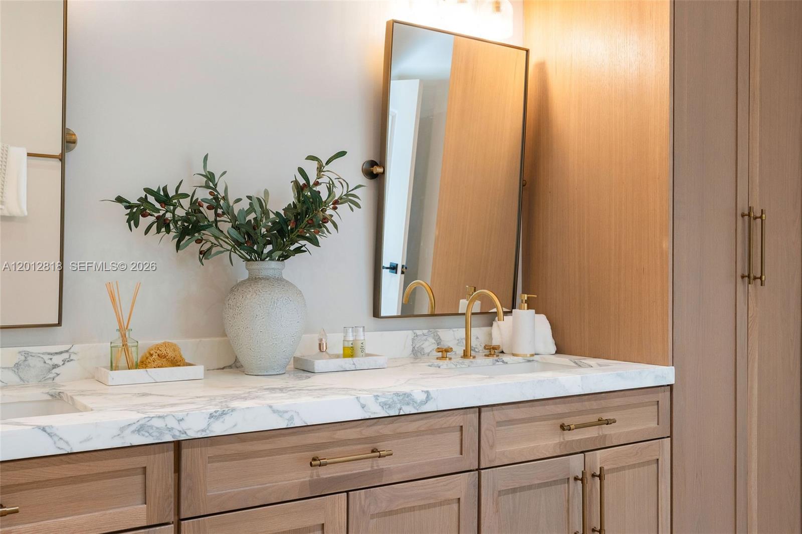 CORAL GABLES RIVIERA SEC - Residential