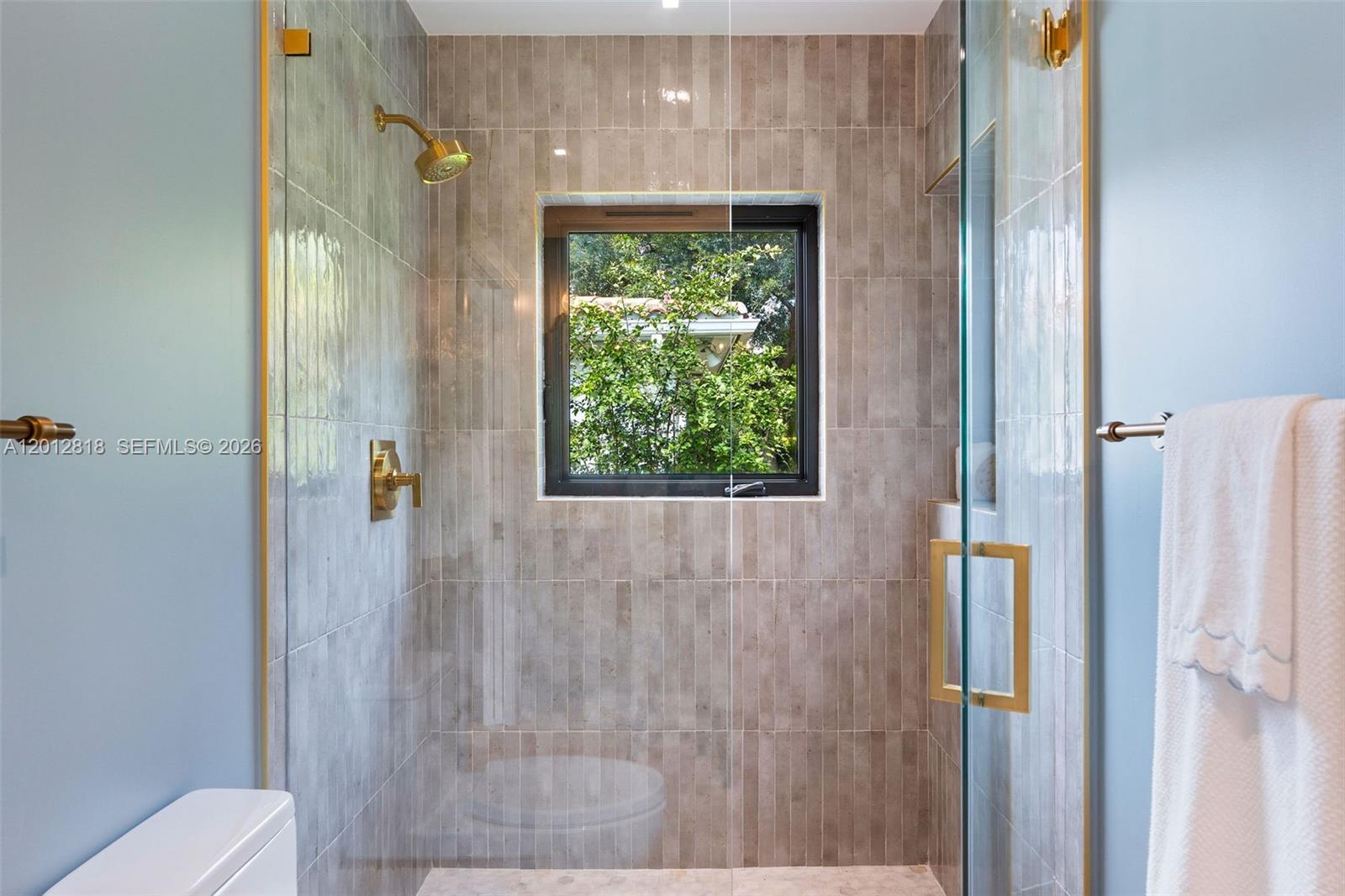 CORAL GABLES RIVIERA SEC - Residential