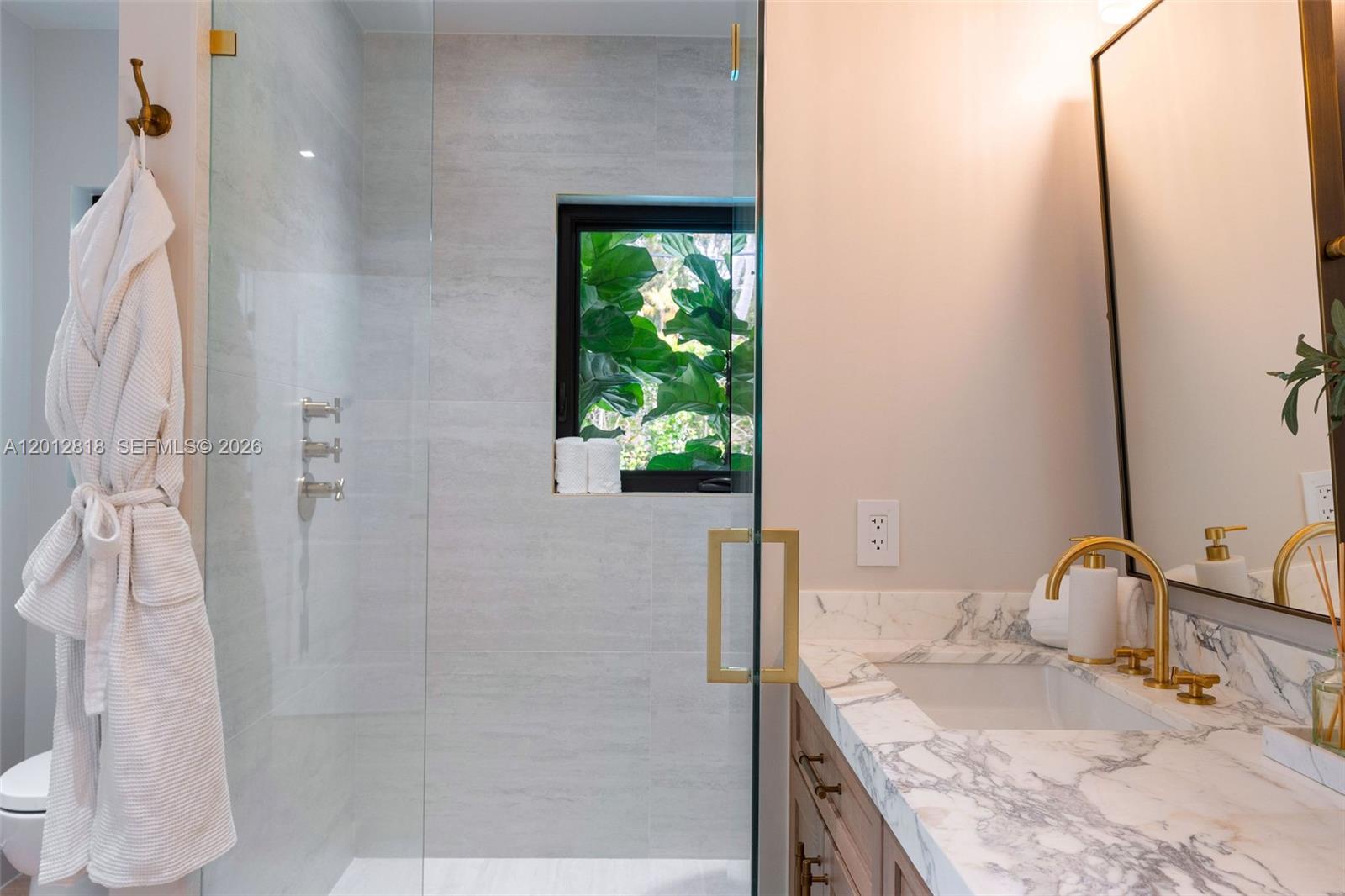 CORAL GABLES RIVIERA SEC - Residential
