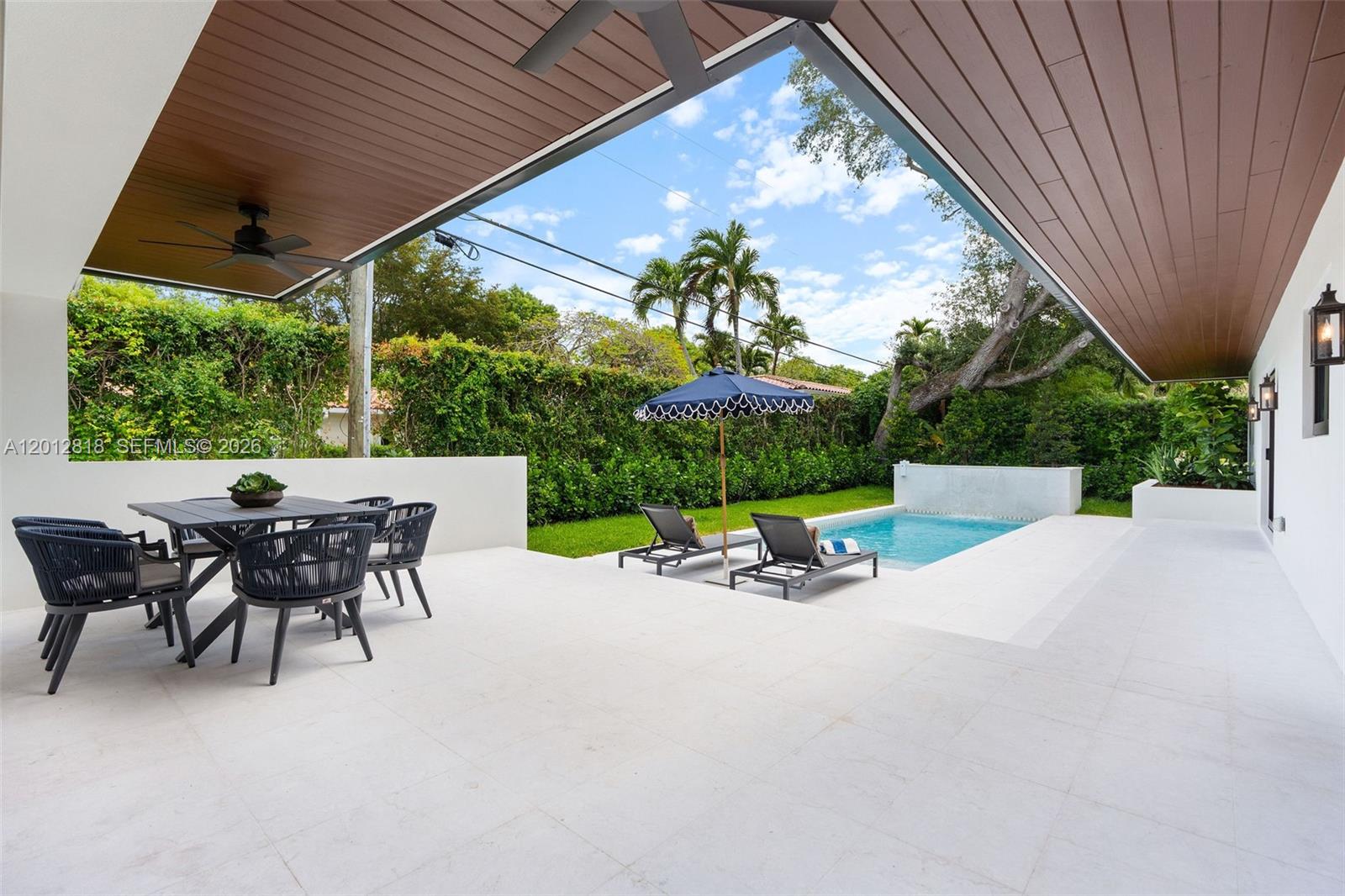 CORAL GABLES RIVIERA SEC - Residential