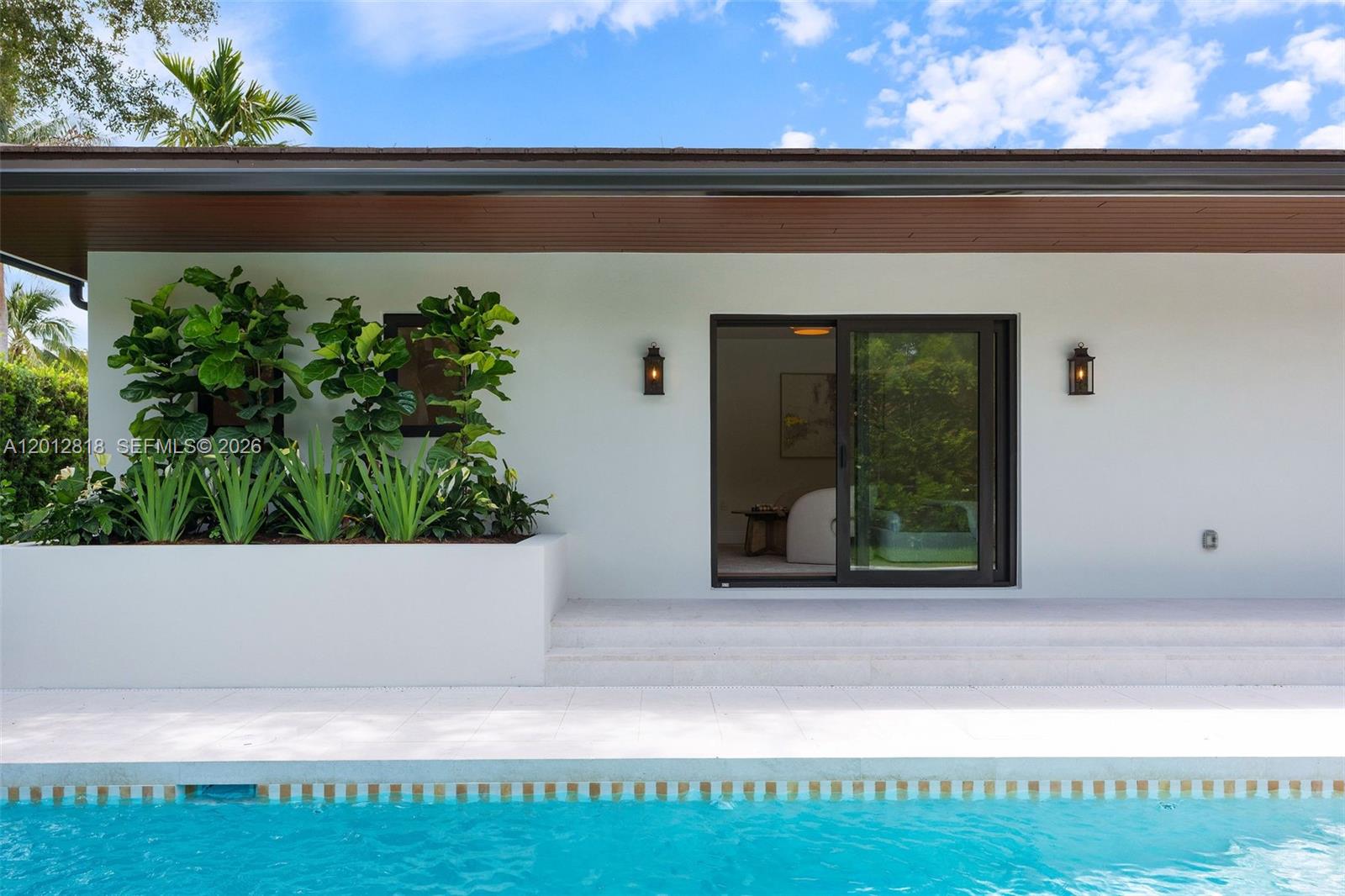 CORAL GABLES RIVIERA SEC - Residential