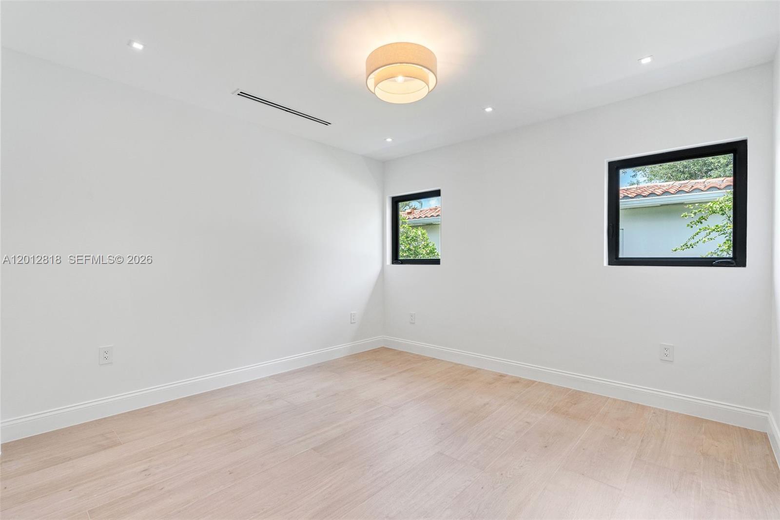 CORAL GABLES RIVIERA SEC - Residential