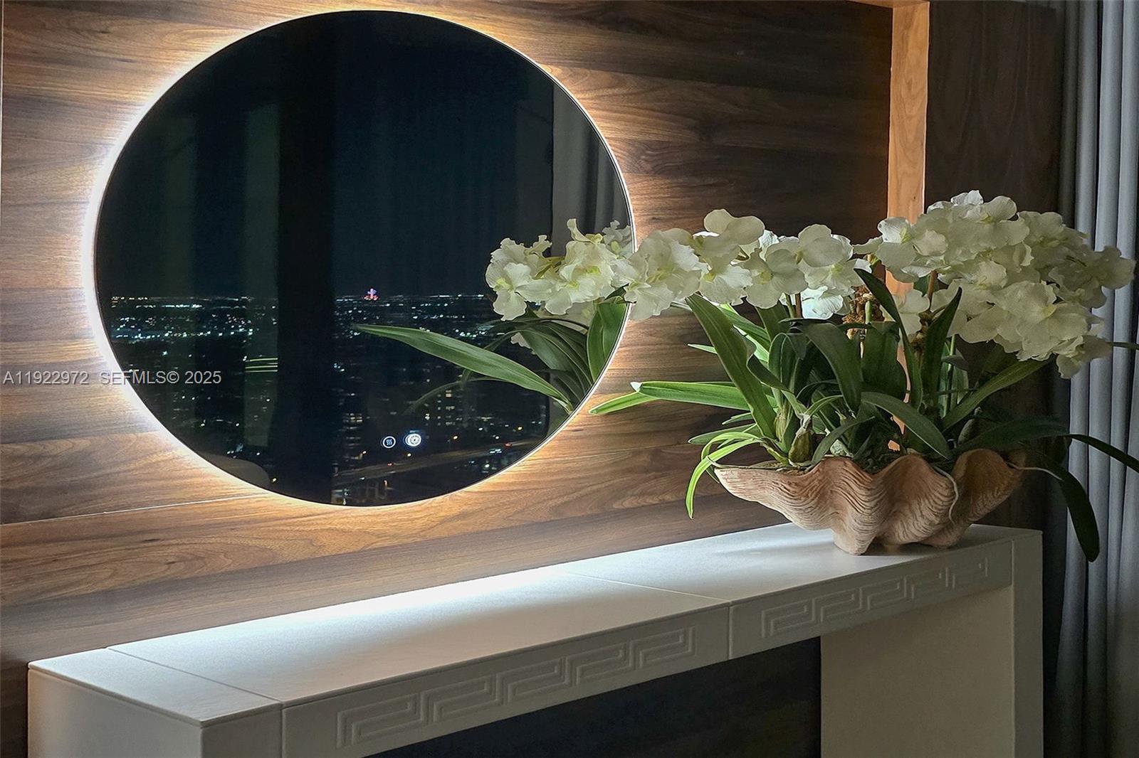 18555 COLLINS AVENUE COND - Residential Lease