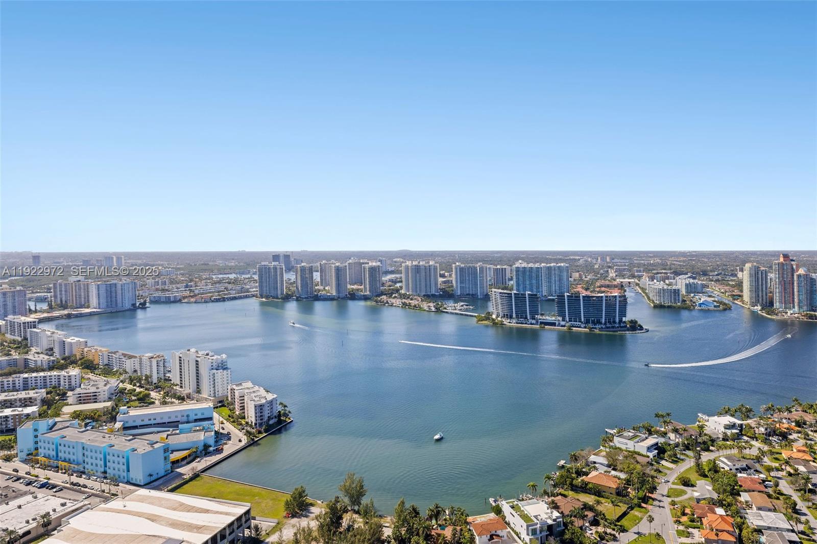 18555 COLLINS AVENUE COND - Residential Lease