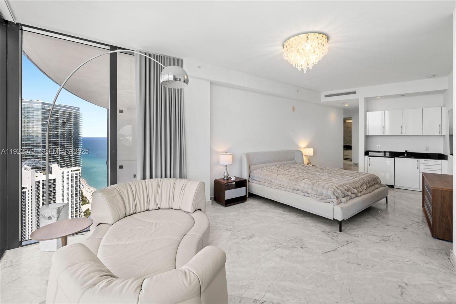 18555 COLLINS AVENUE COND - Residential Lease