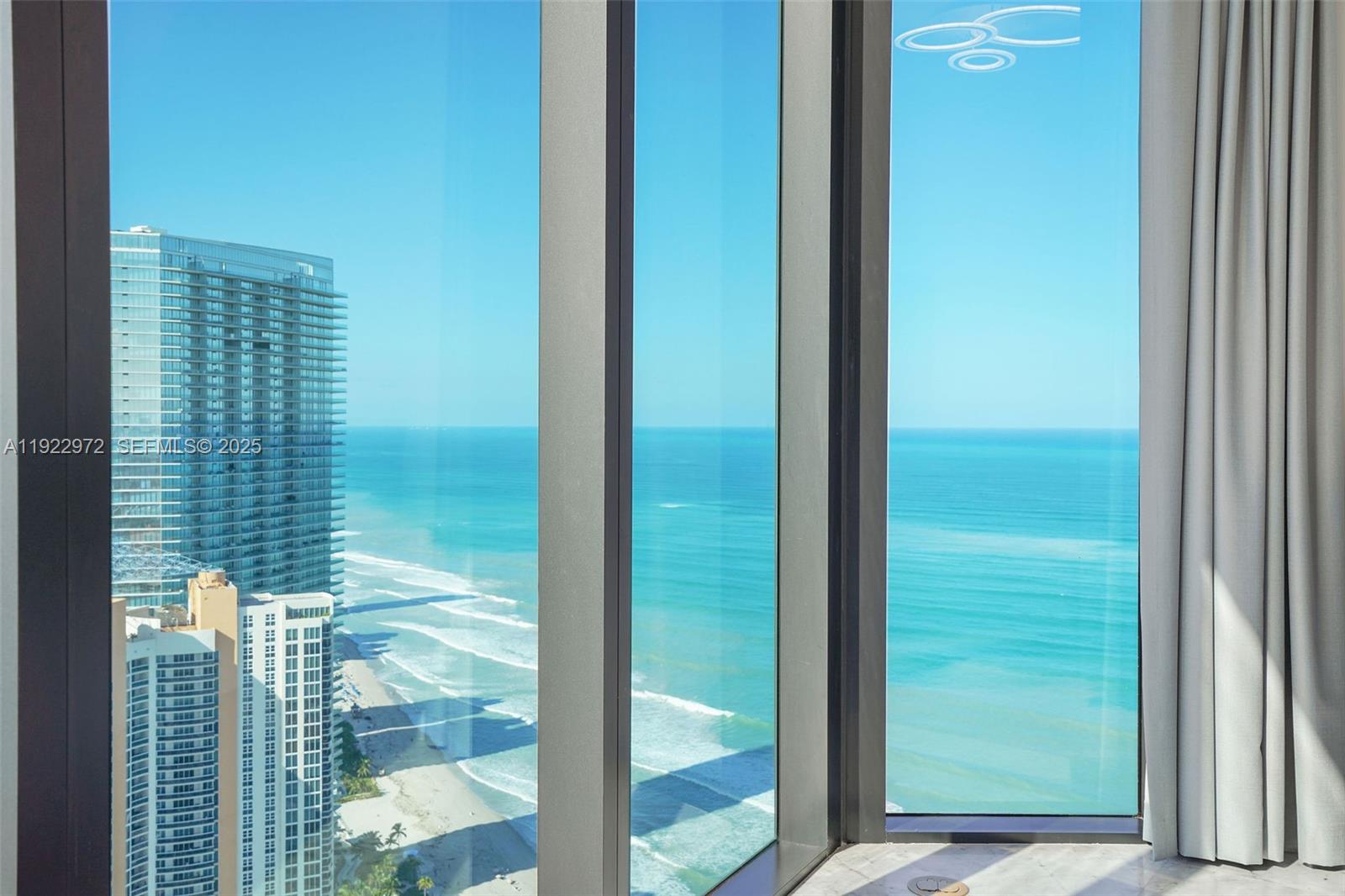 18555 COLLINS AVENUE COND - Residential Lease