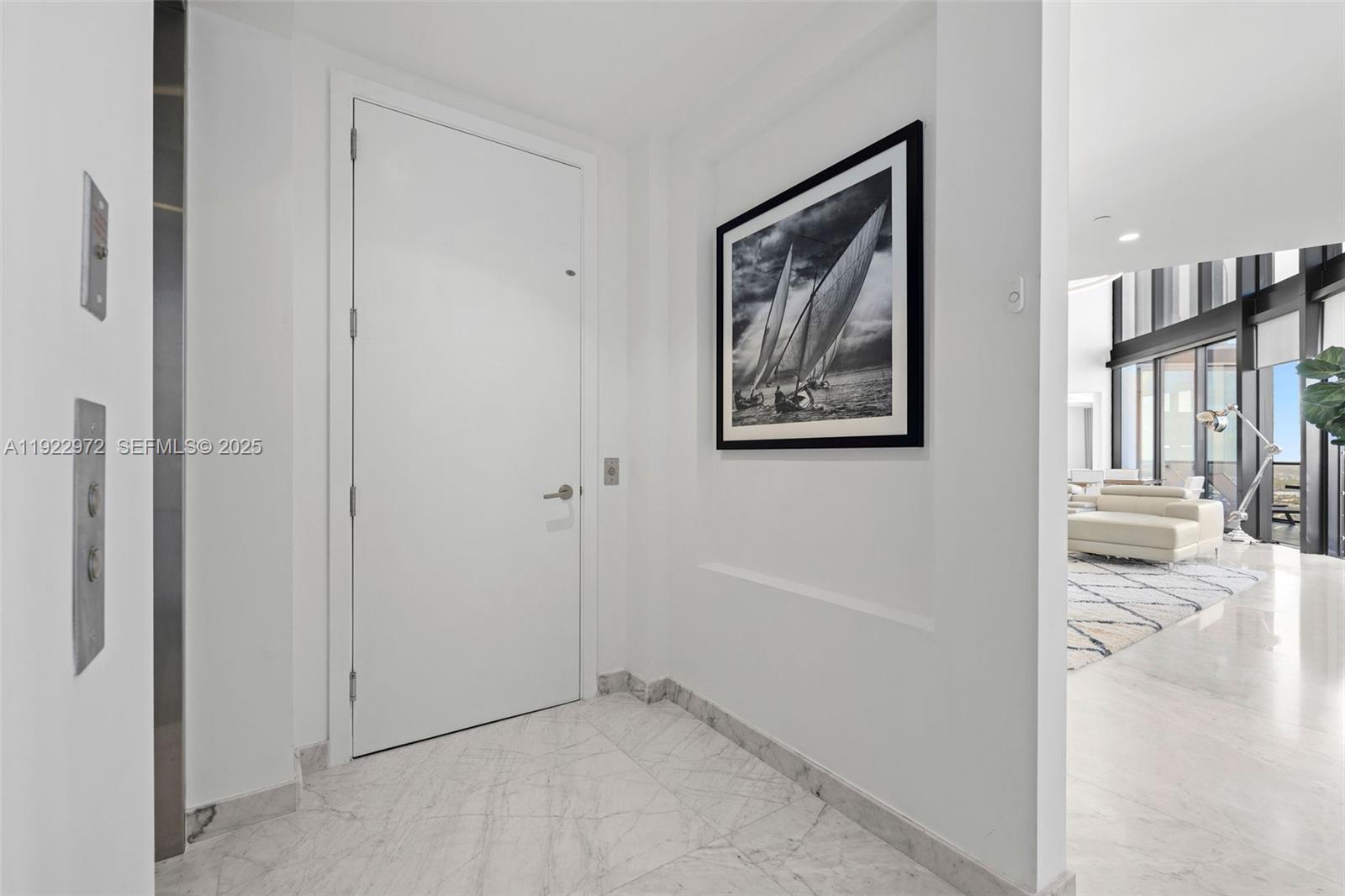 18555 Collins Ave 4404