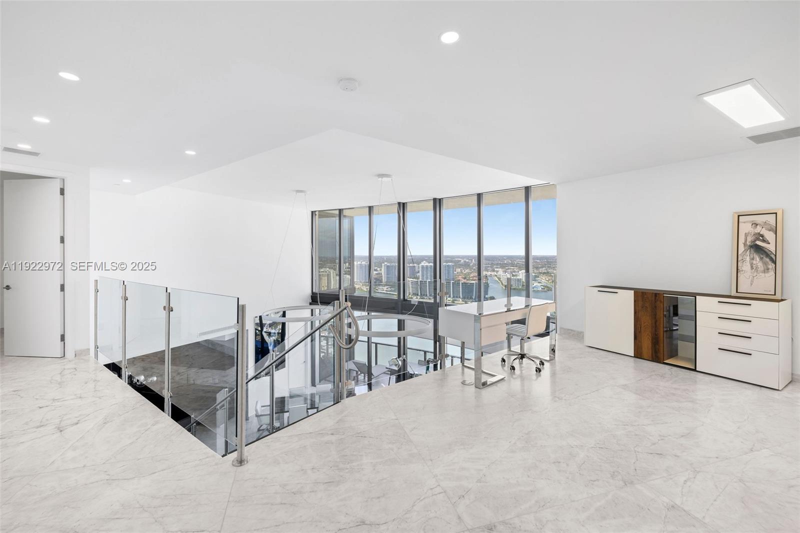 18555 COLLINS AVENUE COND - Residential Lease