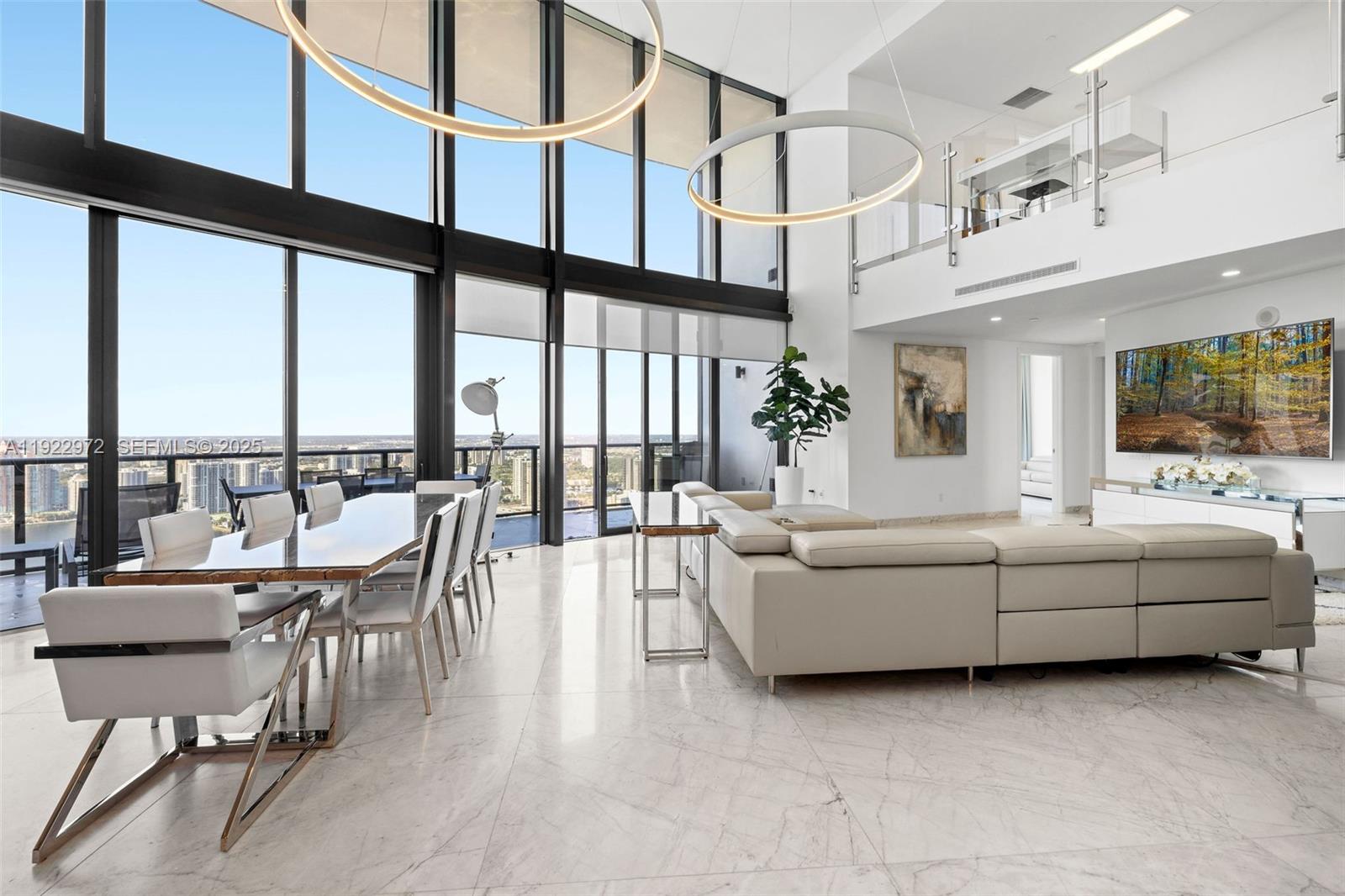 18555 COLLINS AVENUE COND - Residential Lease