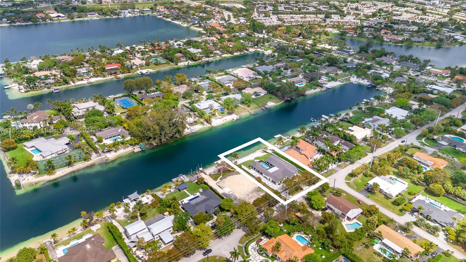 LAKESHORE SEC ONE - Residential