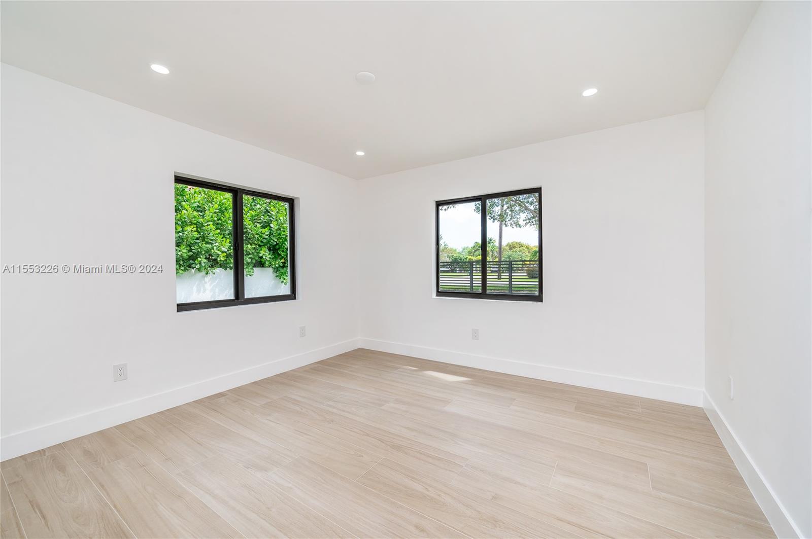 LAKESHORE SEC ONE - Residential