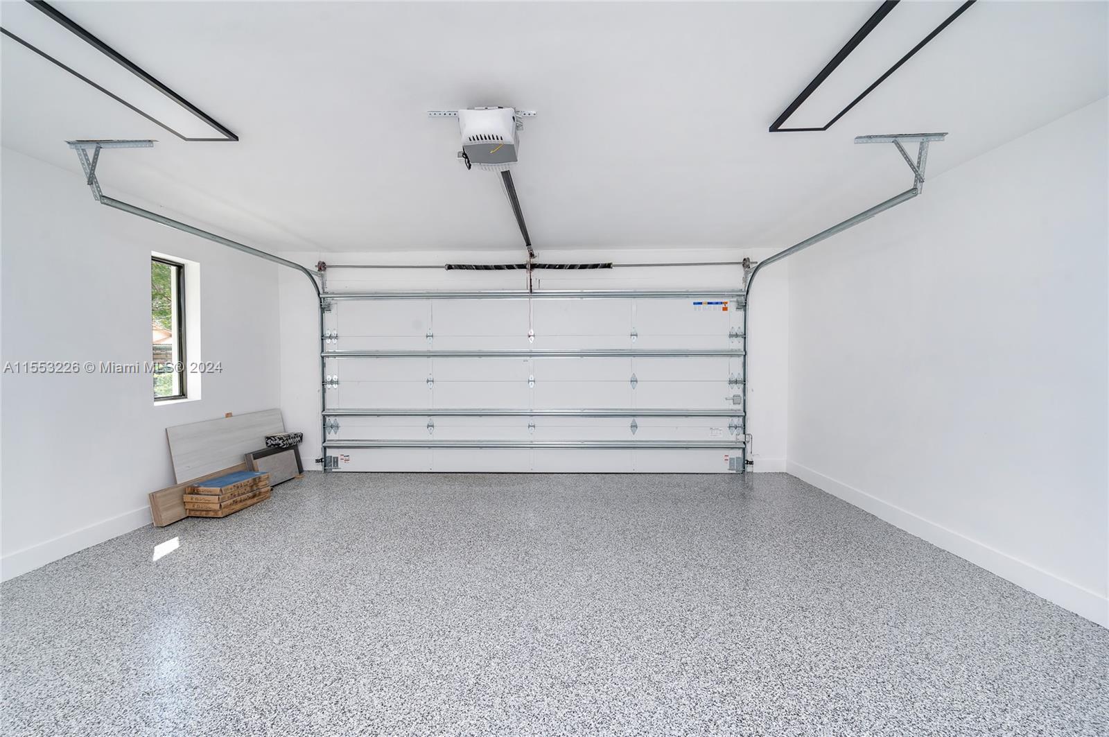 LAKESHORE SEC ONE - Residential