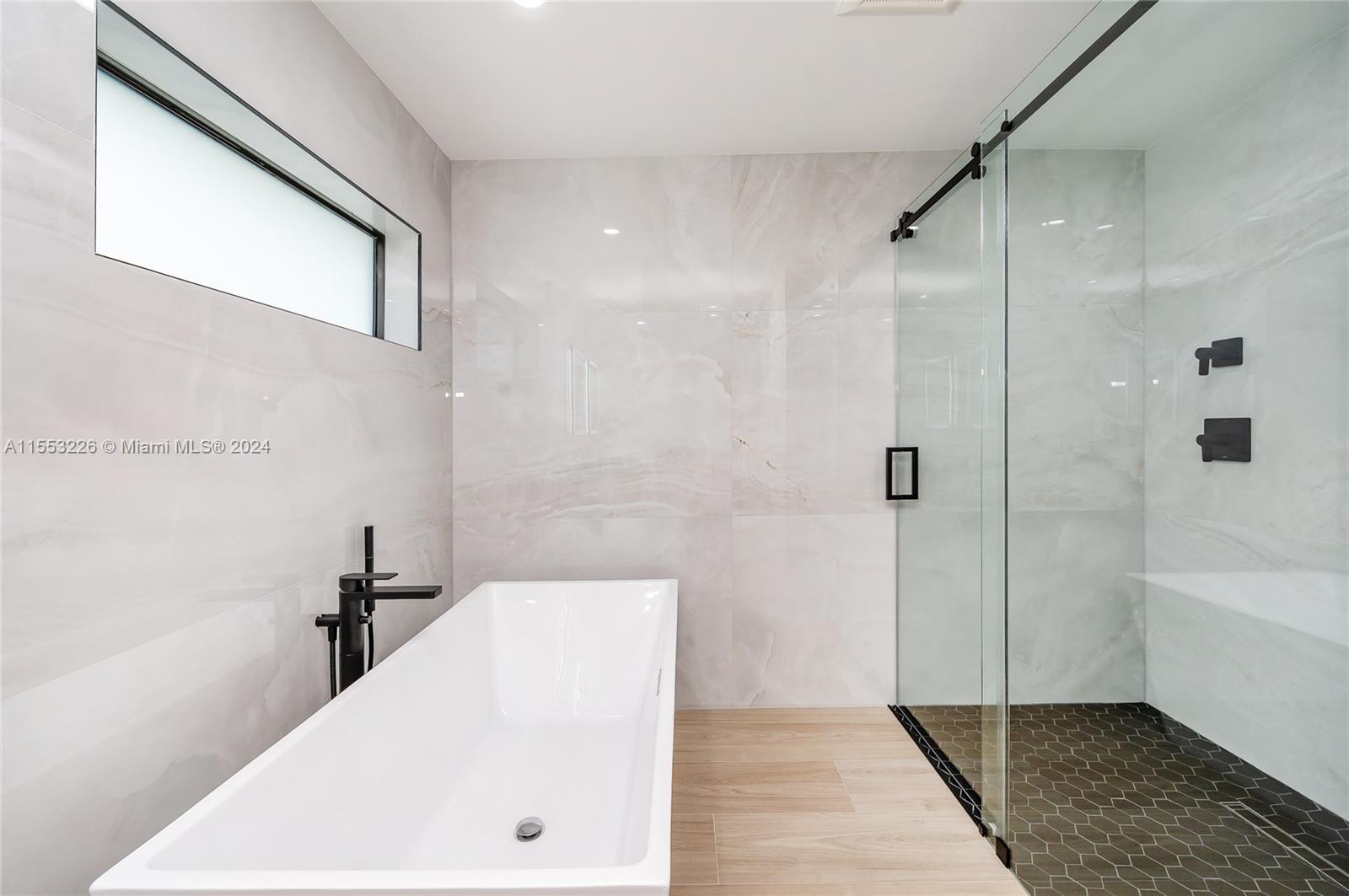 LAKESHORE SEC ONE - Residential