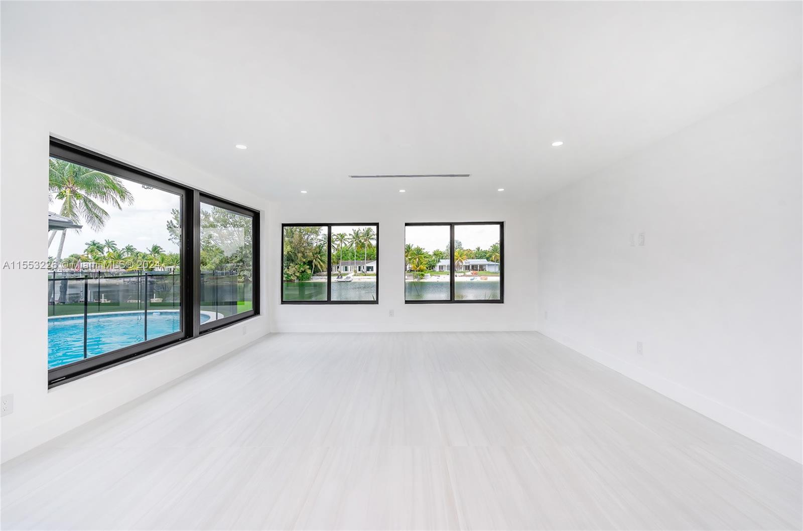 LAKESHORE SEC ONE - Residential