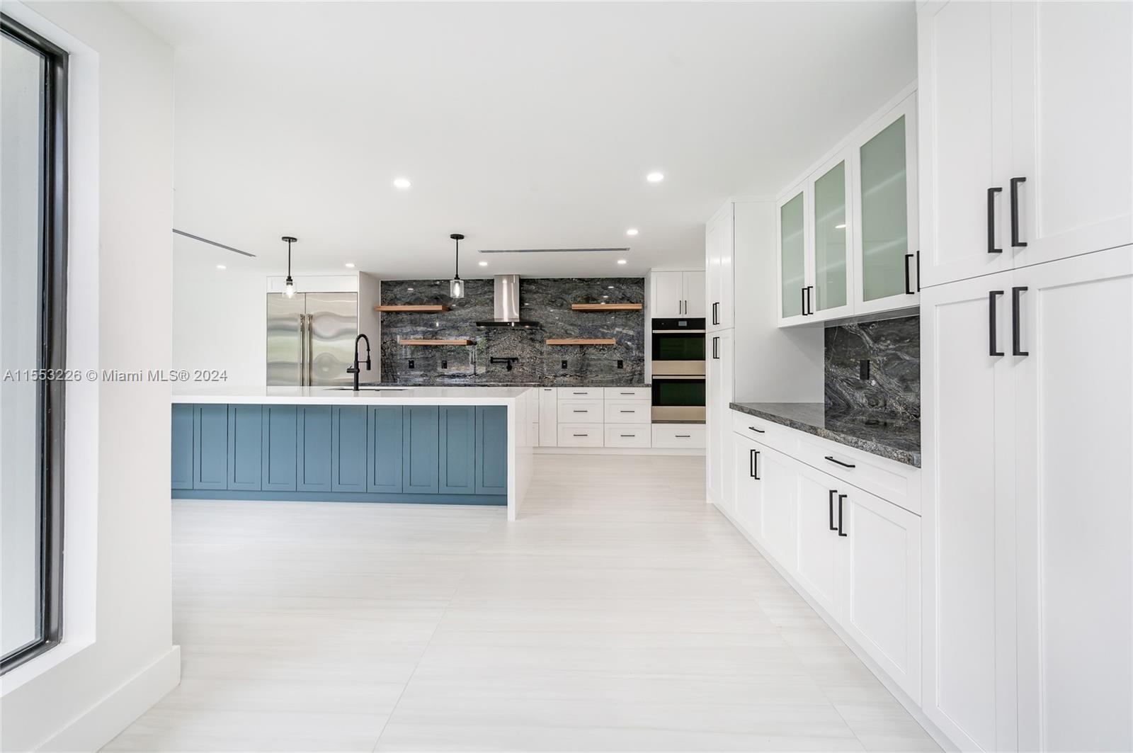 LAKESHORE SEC ONE - Residential