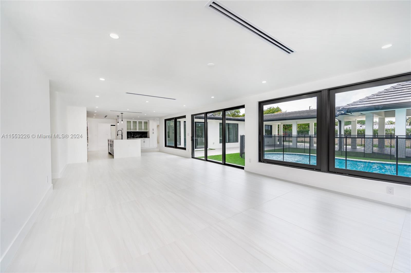 LAKESHORE SEC ONE - Residential