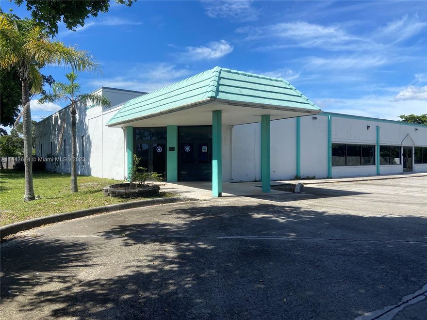 Building fenced,corner lot,11,696 sf 3.282 acres w/a park adjacent to the bldg .Needs TLC.Subdivision Lakewood Gardens 1. Zoning is General Commercial District.NOT zoned for a Church or School (school for 20 people ok) Check with village of palm springs..Land use Commercial.Use Code 7500-ORPHNG/NON-PROF. See Broker Remarks & Tax Records.Roof 20+yr.Impact Windows.50 parking spaces.HVAC 5-10yrs.Newer unit on roof replaced 2021.2 front entrances.Other exits.Back of building accessed through  interior rear door.Interior has approx.24 offices/rooms,2 sinks/conference room,utility,storage rms-4 bathrooms.Back center of bldg-/20 ft.+ceiling is surrounded w/rooms.Partial upgraded plumbing to PVC from cast iron,goes to sewer.Out Back area-tent covering portion w/seating. EXCLUDED FIRE EXTINQ/ALARMS