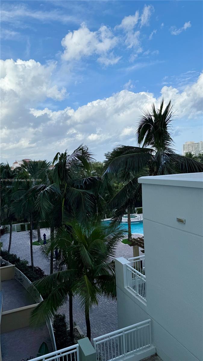 DUO CONDOMINIUM WEST - Residential