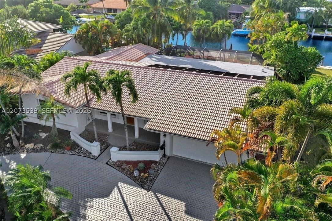 612 Hibiscus Dr