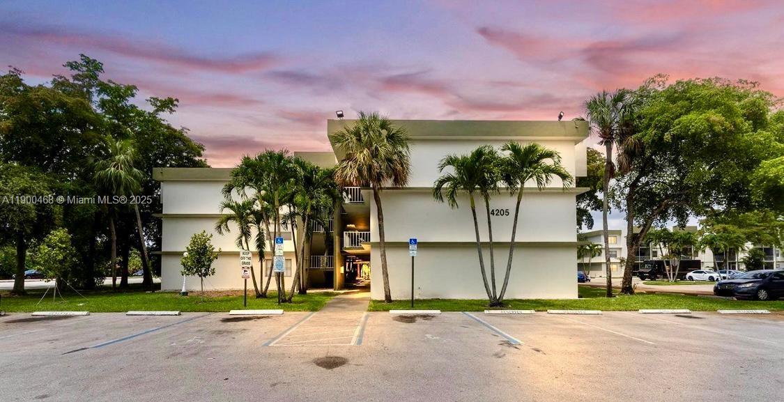 SPRINGCREST CONDO - Residential Lease