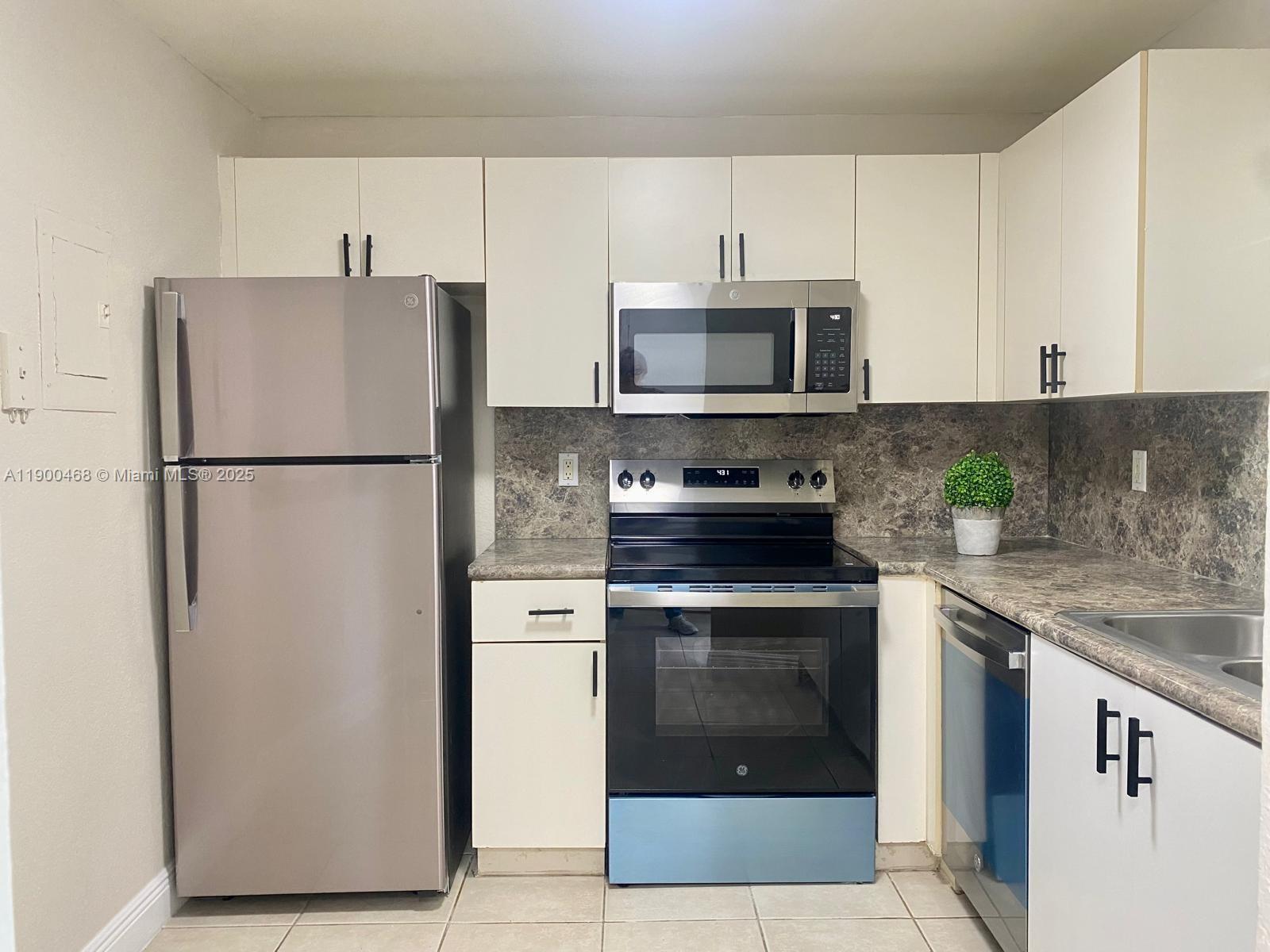 SPRINGCREST CONDO - Residential Lease