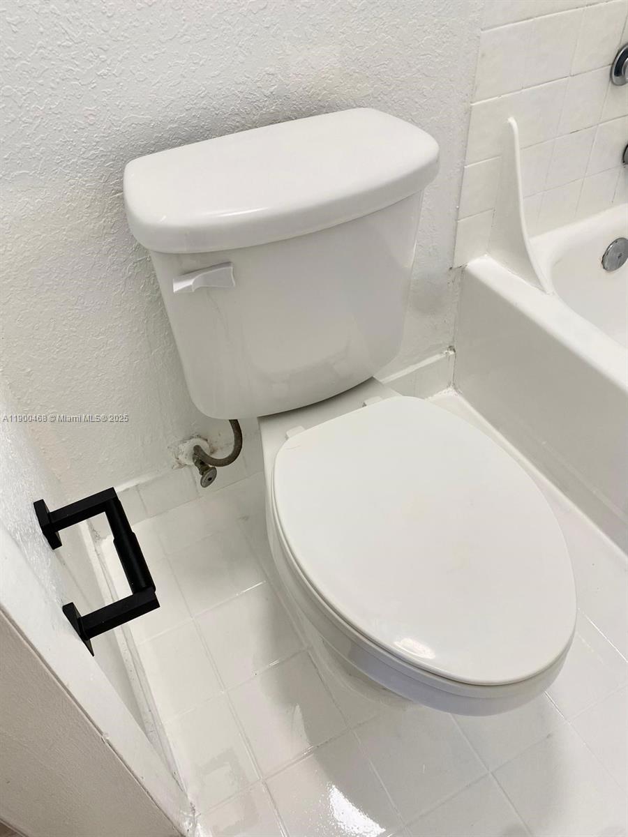 SPRINGCREST CONDO - Residential Lease