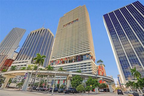 50 Biscayne Blvd 3908 Miami FL 33132