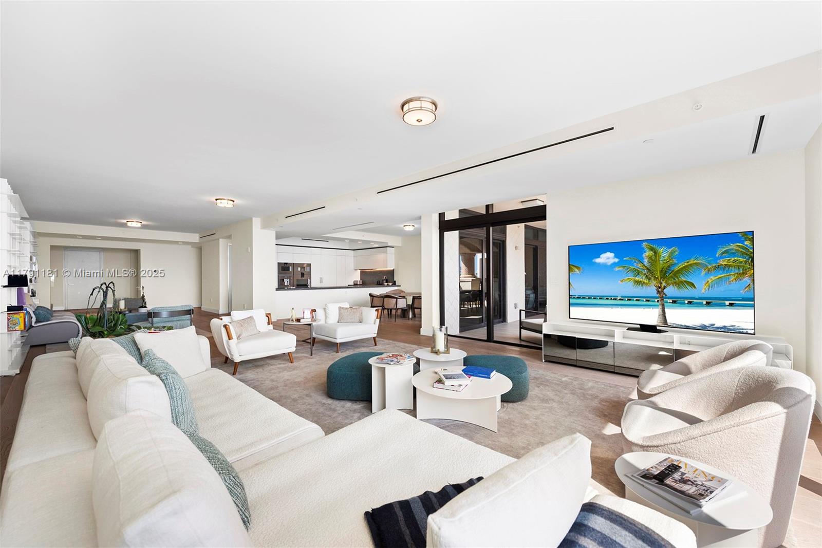 7055 Fisher Island Dr 7055