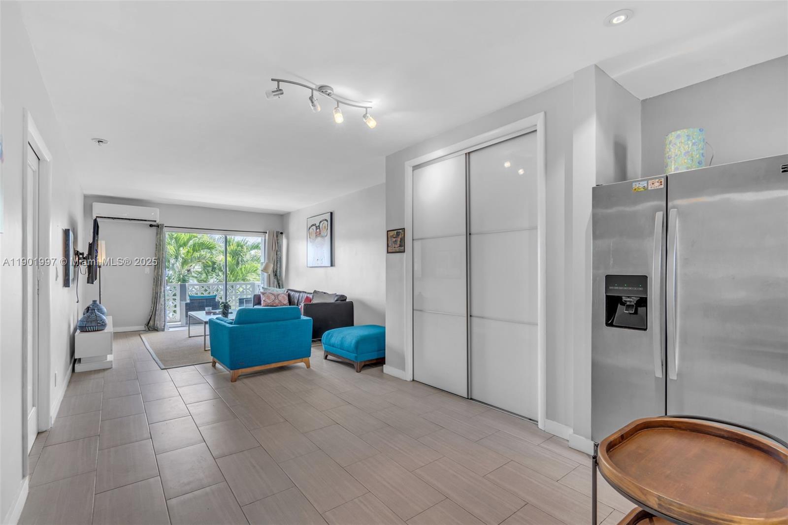 KEYSTONE ARMS CONDO - Residential Lease