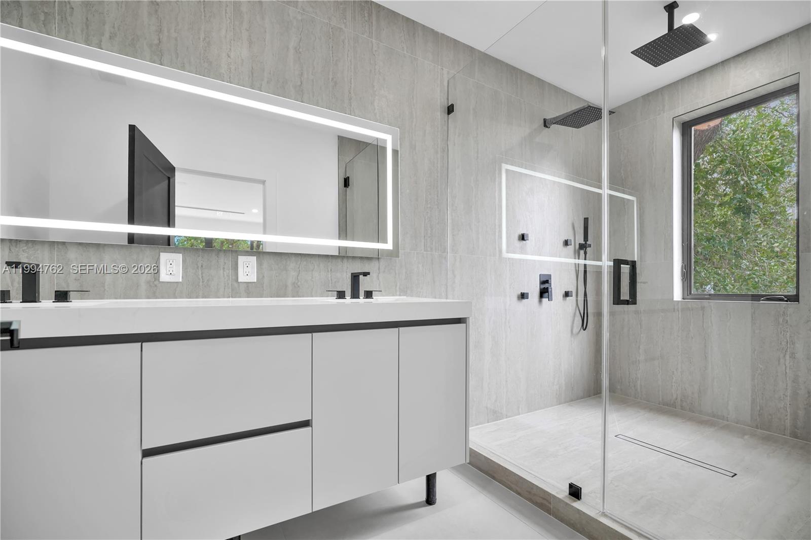 RAILWAY SHOPS ADDN 2ND AM - Residential