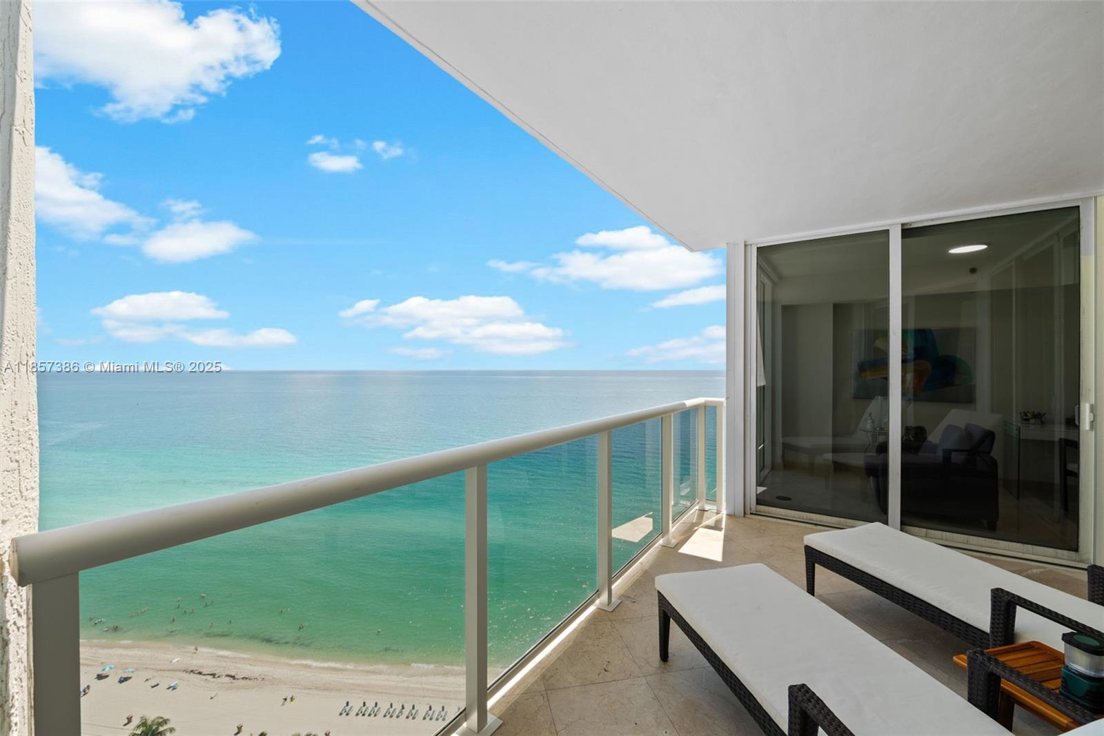 19111 Collins Ave 2207