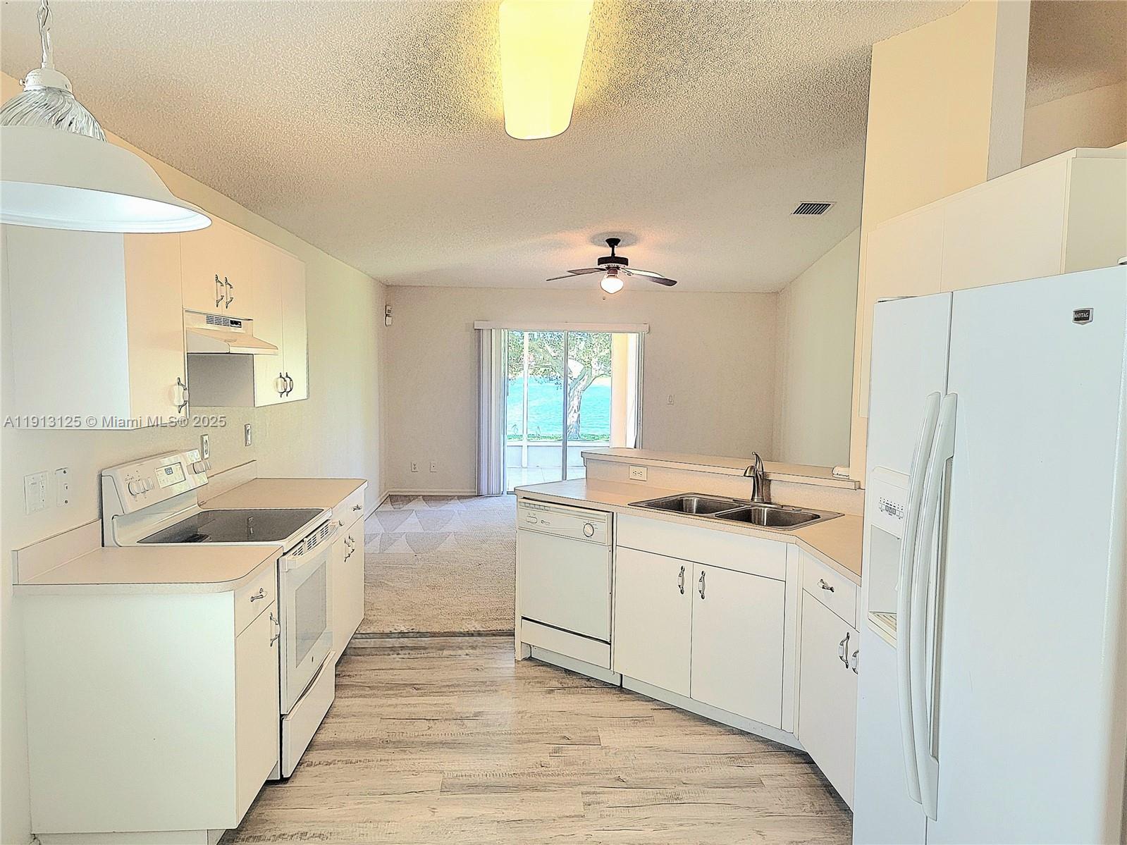 WATERFORD LAKES PHASE II - Residential