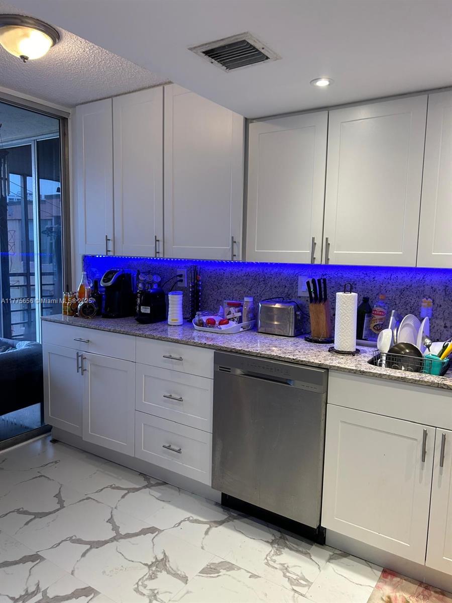 Greynolds Park Club Condo - Residential