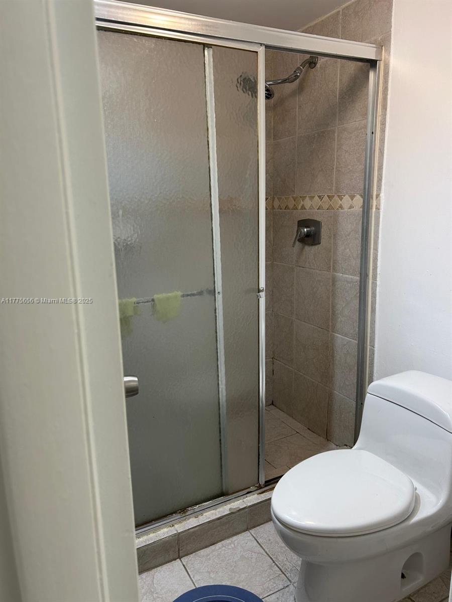 Greynolds Park Club Condo - Residential