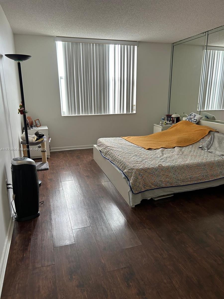 Greynolds Park Club Condo - Residential