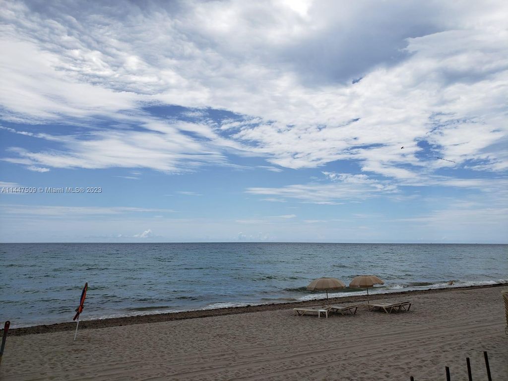 Photo of 3725 S Ocean Dr #725, Hollywood, FL 33019 (MLS # A11447509)