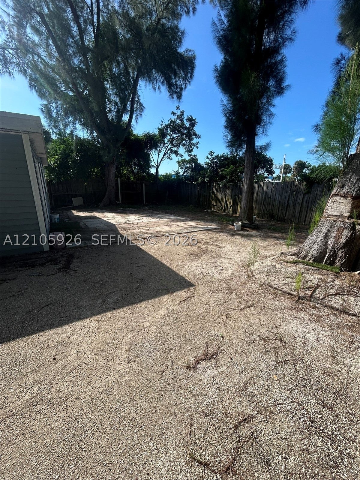 1601 W Avenue H W