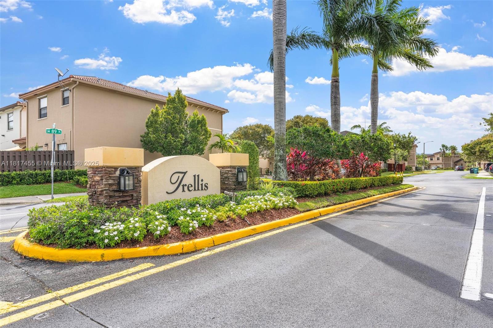 TRELLIS AT BAYSHORE - Residential