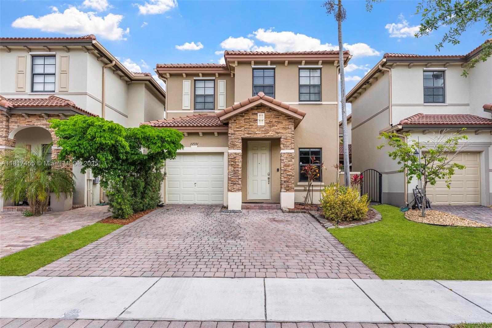 Property for Sale at 22791 Sw 88th Pl, Cutler Bay, Miami-Dade County, Florida - Bedrooms: 3 
Bathrooms: 3  - $525,000